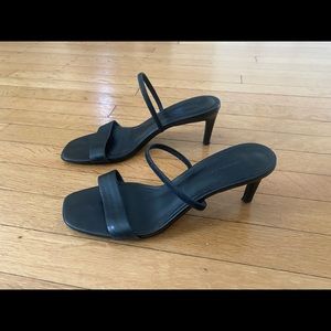Black Zara kitten heel